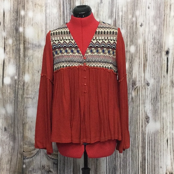 ✨HP✨Embroidered Button Down V-neck Boho Top - Picture 3 of 8